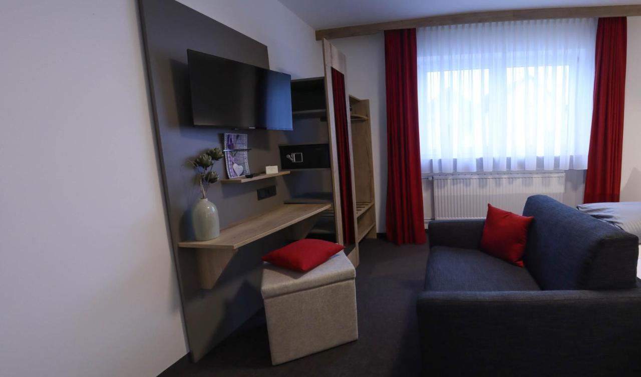 Gasthof Zur Bruecke Kaufering Bagian luar foto