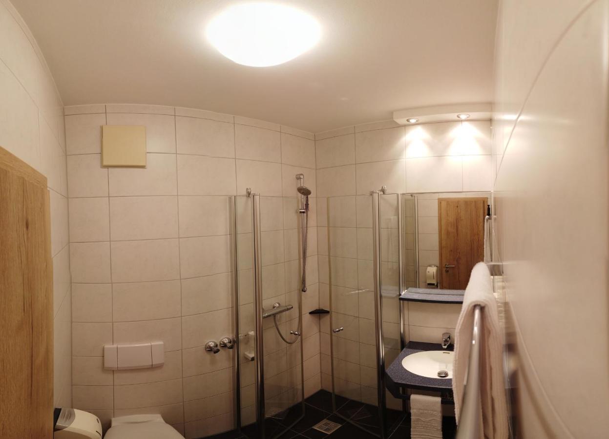 Gasthof Zur Bruecke Kaufering Bagian luar foto
